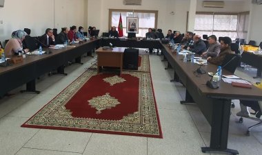 أكاديمية جهة فاس مكناس تضع تصورا جهويا لنظام الإشهاد والمصادقة على المكتسبات التربوية والتكوينية لفائدة تلاميذ الفرصة الثانية –الجيل الجديد