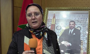 الدكتورة رقية أشمال في مداخلة متميزة بفاس حول الإعلام والجهة: تنافر أم تكامل