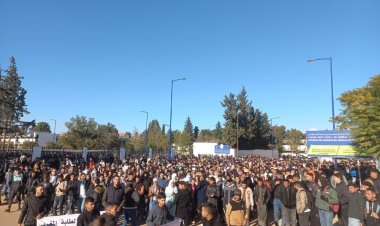 حوار موسع حول الملف المطلبي لطلبة جامعة سيدي محمد بن عبد الله بفاس: قضايا السكن والنقل الجامعيين ومسائل بيداغوجية وبنية تحتية ضمن النقاش