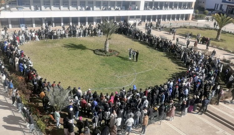 بعد عشرة أشهر من الصبر، من يُنصف طلبة أوطم ؟  وهل تُعيد وساطة والي جهة فاس مكناس الثقة المفقودة؟