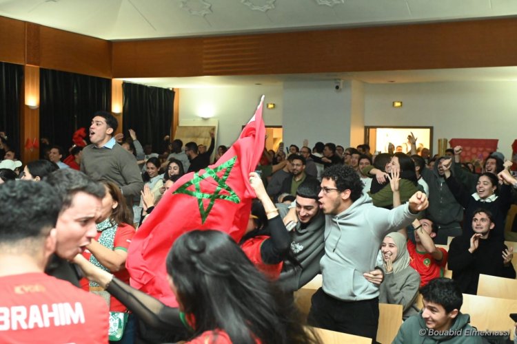 Quand les lions fédèrent la Nation : à Paris, la maison du Maroc fait vibrer la diplomatie culturelle