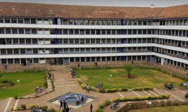 اضطرابات جوية تعيد ترتيب الامتحانات بكلية الآداب والعلوم الإنسانية ظهر المهراز بفاس