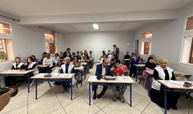 À Fès, le lycée Ibn Arabi transforme le soutien nocturne en leçon de dévouement