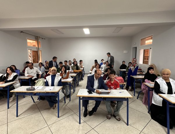 À Fès, le lycée Ibn Arabi transforme le soutien nocturne en leçon de dévouement