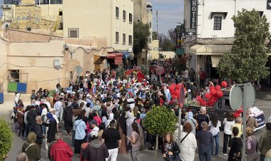 À Bab Boujloud, le Carnaval des écoles de Fès-Meknès consacre l’élan d’une région éducative en mouvement